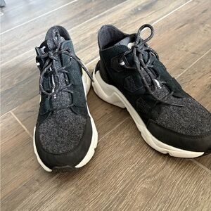 Sorel kinetic rnego caribou Black and White Sneakers